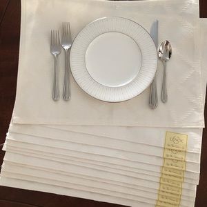 NEW! Lenox Placemats (12) - Laurel Leaf Pattern